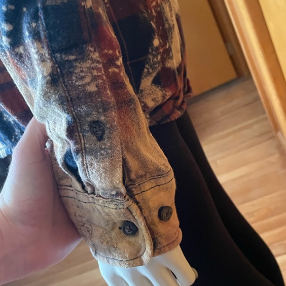 George Hocus Pocus Halloween Button Down Shirt Size Small - Picture 5 of 9